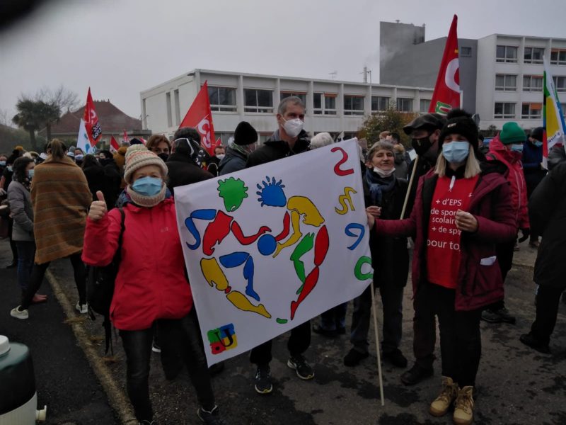 manif Mont de Marsan profs EPS